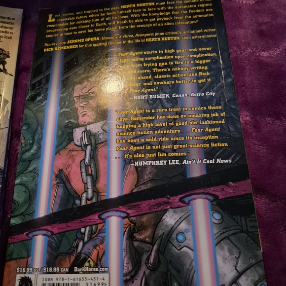 Fear Agent Comic Book Collection - Picture 7 of 8